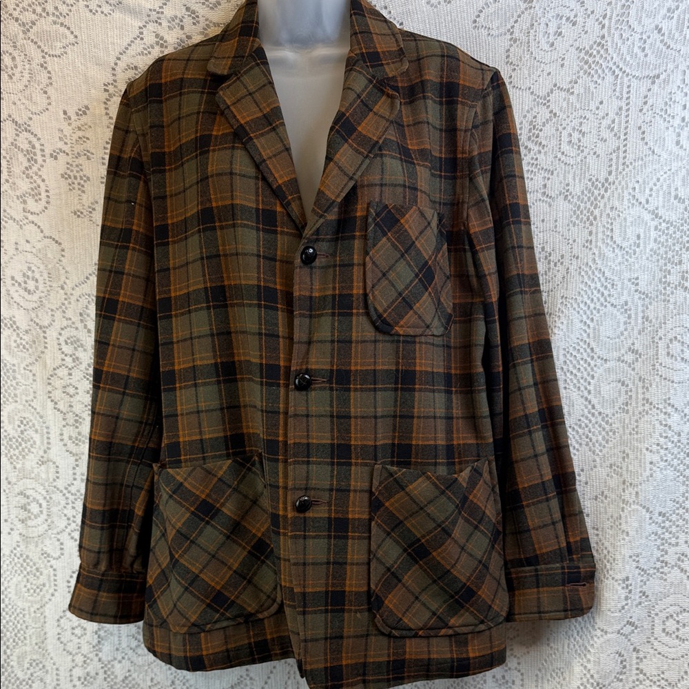 Pendleton Vintage Plaid Wool Shirt Jacket – Tan Navy Ivory – Small (Unisex)